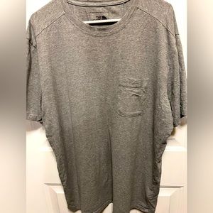 North Face Men’s basic grey tee Size XL